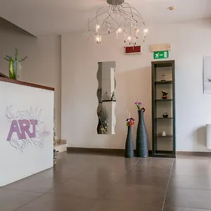 Art Aparthotel