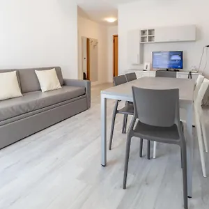 Angeli Aparthotel