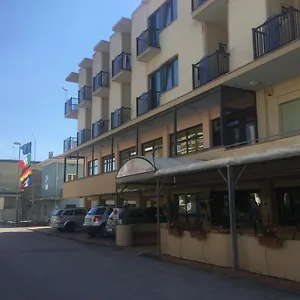 Diamante 5 Minuti Dalla Fiera Di Otel